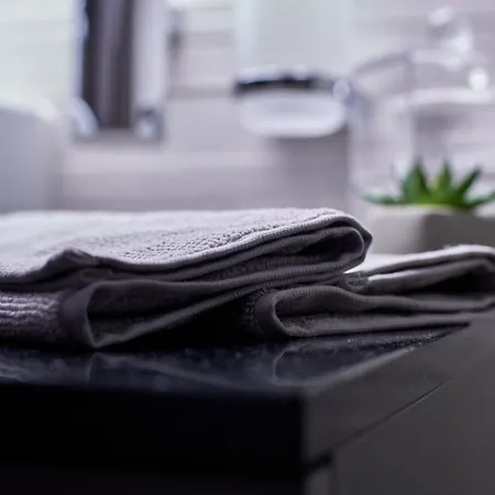 Glad Spot: Zurich - Central - Design - Netflix Extérieur photo